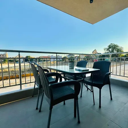 Joy 아파트 리메나리아