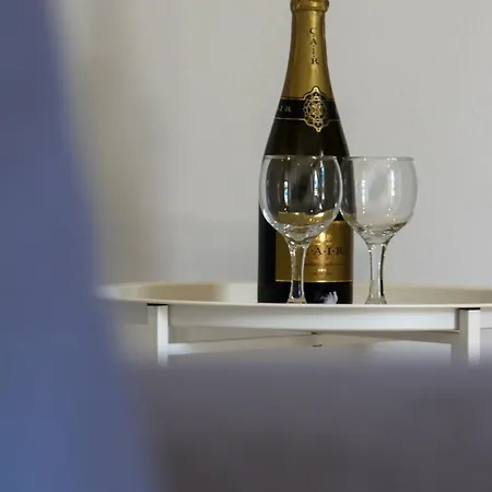 Joy Apartment *